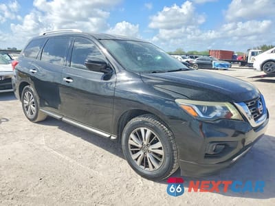 Czwarte zdjęcie samochodu z boku: 2018 NISSAN PATHFINDER SV VIN:5N1DR2MN9JC623671 - miniatura