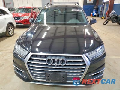 Piąte zdjęcie samochodu w środku: 2019 AUDI Q7 PREMIUM PLUS VIN:WA1LAAF7XKD039138 - miniatura