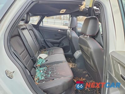 Zdjęcie 10 z 11 samochodu: 2022 VOLKSWAGEN JETTA GLI AUTOBAHN VIN:3VW1T7BU4NM029846 - miniatura