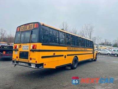 Czwarte zdjęcie samochodu z boku: 2015 FREIGHTLINER CHASSIS B2B VIN:4UZABRDU2FCFW9647 - miniatura