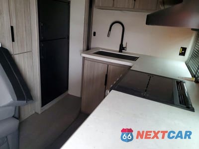 Piąte zdjęcie samochodu w środku: 2022 KEYSTONE PASSPORT CAMPER VIN:4YDTPPL20NX415958 - miniatura