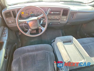 Zdjęcie 8 z 12 samochodu: 2001 CHEVROLET SILVERADO C1500 VIN:2GCEC19V811107790 - miniatura