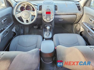 Zdjęcie 8 z 12 samochodu: 2011 KIA SOUL + VIN:KNDJT2A25B7712649 - miniatura