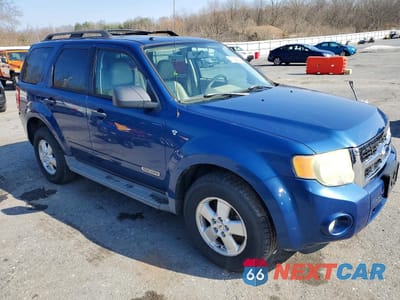 Czwarte zdjęcie samochodu z boku: 2008 FORD ESCAPE XLT VIN:1FMCU93118KE11977 - miniatura