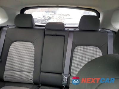 Zdjęcie 10 z 13 samochodu: 2019 HYUNDAI KONA SEL VIN:KM8K2CAA6KU210850 - miniatura