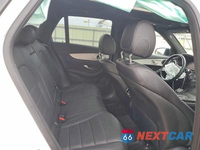 Zdjęcie 11 z 13 samochodu: 2022 MERCEDES-BENZ GLC 300 4MATIC VIN:W1N0G8EB7NV369316 - miniatura