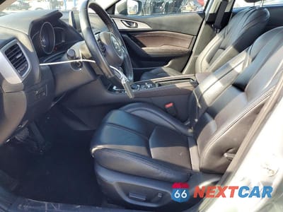 Zdjęcie 7 z 13 samochodu: 2018 MAZDA 3 TOURING VIN:3MZBN1V35JM231989 - miniatura