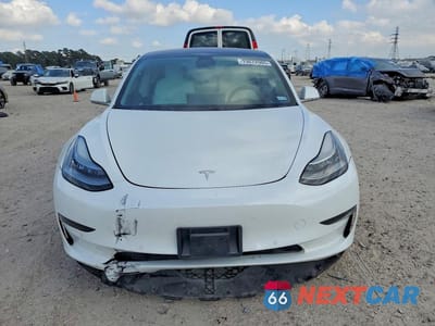 Piąte zdjęcie samochodu w środku: 2019 TESLA MODEL 3 VIN:5YJ3E1EB8KF192318 - miniatura