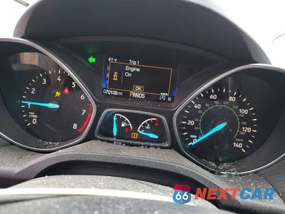 Zdjęcie 9 z 13 samochodu: 2017 FORD ESCAPE TITANIUM VIN:1FMCU9JD0HUC84866 - miniatura