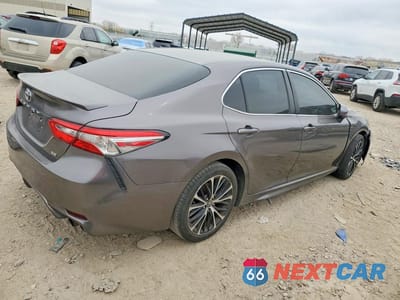 Trzecie zdjęcie samochodu z tyłu: 2018 TOYOTA CAMRY SE VIN:4T1B11HK0JU538687 - miniatura