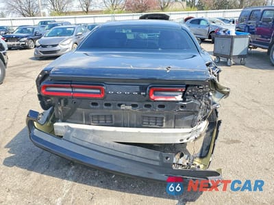 Zdjęcie 6 z 12 samochodu: 2016 DODGE CHALLENGER SXT VIN:2C3CDZAG2GH283352 - miniatura