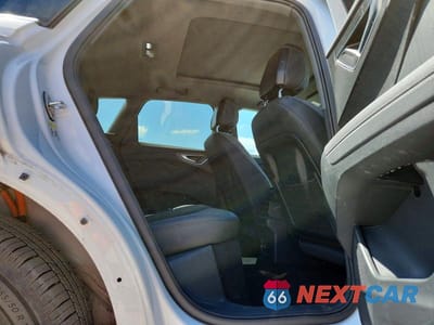Zdjęcie 10 z 13 samochodu: 2024 AUDI Q4 E-TRON PREMIUM VIN:WA1KUBFZ7RP053839 - miniatura