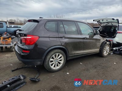 Trzecie zdjęcie samochodu z tyłu: 2016 BMW X3 XDRIVE28I VIN:5UXWX9C50G0D75271 - miniatura