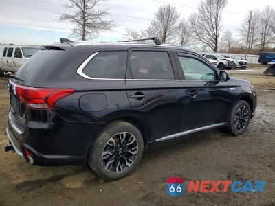 Trzecie zdjęcie samochodu z tyłu: 2018 MITSUBISHI OUTLANDER SE VIN:JA4J24A55JZ057379 - miniatura