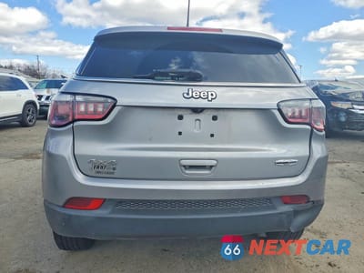 Zdjęcie 6 z 12 samochodu: 2019 JEEP COMPASS LATITUDE VIN:3C4NJDBB9KT813609 - miniatura
