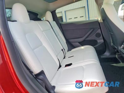 Zdjęcie 11 z 13 samochodu: 2024 TESLA MODEL Y VIN:7SAYGAEE2RF120134 - miniatura