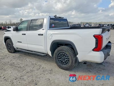 Drugie zdjęcie samochodu z przodu: 2026 TOYOTA TUNDRA SR5 VIN:5TFLA5AB5TX053070 - miniatura