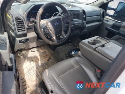 Zdjęcie 8 z 11 samochodu: 2017 FORD F350 SUPER DUTY VIN:1FDRF3G67HED78473 - miniatura