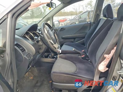 Zdjęcie 7 z 12 samochodu: 2007 HONDA FIT S VIN:JHMGD38647S012131 - miniatura