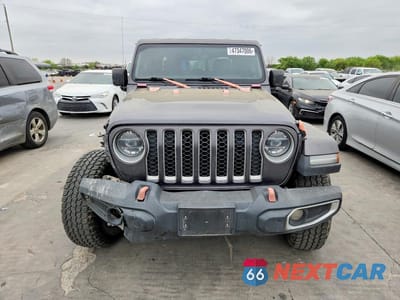 Piąte zdjęcie samochodu w środku: 2022 JEEP GLADIATOR OVERLAND VIN:1C6HJTFG3NL163311 - miniatura