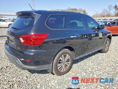 Trzecie zdjęcie samochodu z tyłu: 2018 NISSAN PATHFINDER S VIN:5N1DR2MM1JC643923 - miniatura
