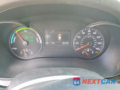 Zdjęcie 9 z 12 samochodu: 2018 KIA OPTIMA HYBRID EX VIN:KNAGU4LE7J5021186 - miniatura