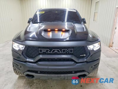 Piąte zdjęcie samochodu w środku: 2021 RAM 1500 TRX VIN:1C6SRFU97MN791556 - miniatura