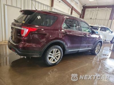 Trzecie zdjęcie samochodu z tyłu: 2018 FORD EXPLORER XLT VIN:1FM5K8D85JGA42490 - miniatura
