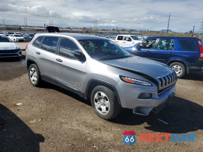 Czwarte zdjęcie samochodu z boku: 2017 JEEP CHEROKEE SPORT VIN:1C4PJLABXHW643395 - miniatura