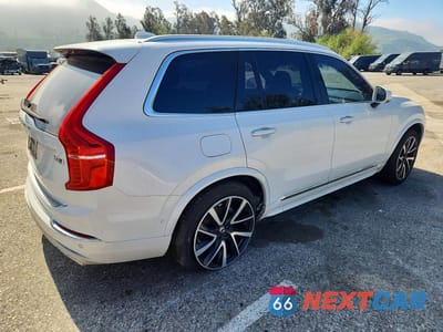 Trzecie zdjęcie samochodu z tyłu: 2019 VOLVO XC90 T6 INSCRIPTION VIN:YV4A22PL0K1433578 - miniatura