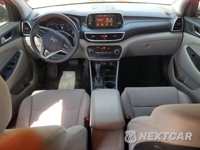 Zdjęcie 8 z 14 samochodu: 2021 HYUNDAI TUCSON SE VIN:KM8J23A46MU299506 - miniatura