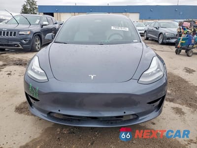 Piąte zdjęcie samochodu w środku: 2021 TESLA MODEL 3 VIN:5YJ3E1EB4MF847898 - miniatura