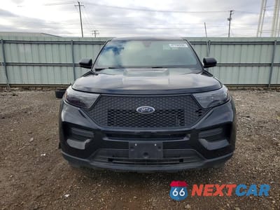 Piąte zdjęcie samochodu w środku: 2023 FORD EXPLORER POLICE INTERCEPTOR VIN:1FM5K8AW5PNA02286 - miniatura