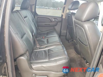 Zdjęcie 11 z 13 samochodu: 2012 CHEVROLET SUBURBAN C1500 LT VIN:1GNSCJE09CR135225 - miniatura