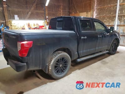 Trzecie zdjęcie samochodu z tyłu: 2018 NISSAN TITAN S VIN:1N6AA1E56JN548758 - miniatura