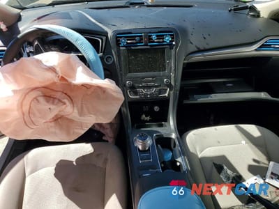 Zdjęcie 8 z 11 samochodu: 2019 FORD FUSION SE VIN:3FA6P0HD6KR229790 - miniatura