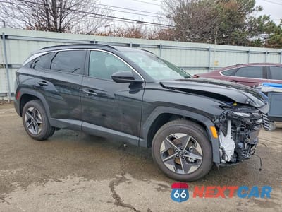 Czwarte zdjęcie samochodu z boku: 2026 HYUNDAI TUCSON SEL VIN:5NMJBCDE2TH637885 - miniatura