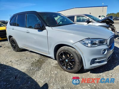 Czwarte zdjęcie samochodu z boku: 2018 BMW X5 XDRIVE35I VIN:5UXKR0C59J0X93045 - miniatura