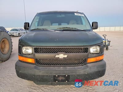 Piąte zdjęcie samochodu w środku: 2004 CHEVROLET EXPRESS G3500 VIN:1GAHG39U441184843 - miniatura