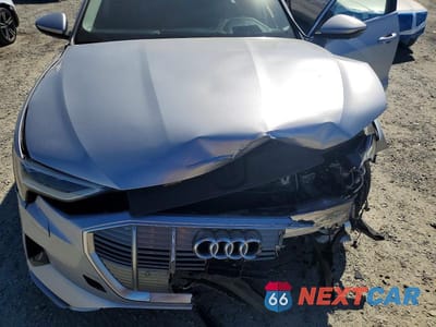 Zdjęcie 12 z 12 samochodu: 2019 AUDI E-TRON PRESTIGE VIN:WA1VABGE1KB013289 - miniatura