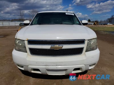 Piąte zdjęcie samochodu w środku: 2011 CHEVROLET TAHOE K1500 LT VIN:1GNSKBE04BR386712 - miniatura