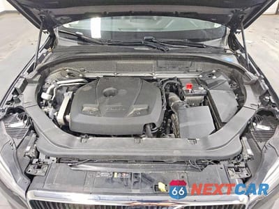 Zdjęcie 12 z 12 samochodu: 2019 VOLVO XC60 T5 VIN:LYV102RK9KB184770 - miniatura