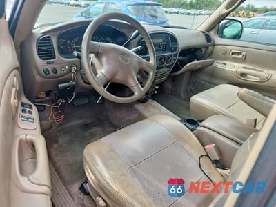 Zdjęcie 8 z 11 samochodu: 2002 TOYOTA TUNDRA SR5 V8 VIN:5TBBT441X2S325080 - miniatura