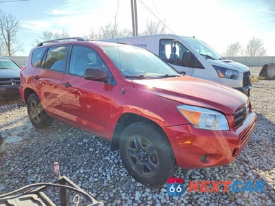 Czwarte zdjęcie samochodu z boku: 2008 TOYOTA RAV4 BASE VIN:JTMBD33V985191390 - miniatura