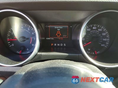 Zdjęcie 9 z 12 samochodu: 2019 FORD MUSTANG VIN:1FA6P8TH3K5117573 - miniatura