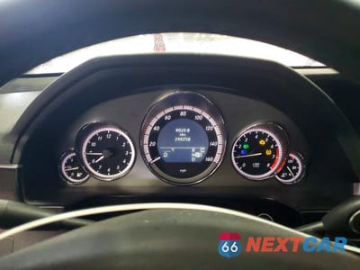 Zdjęcie 9 z 12 samochodu: 2010 MERCEDES-BENZ E 350 VIN:WDDHF5GB9AA210247 - miniatura