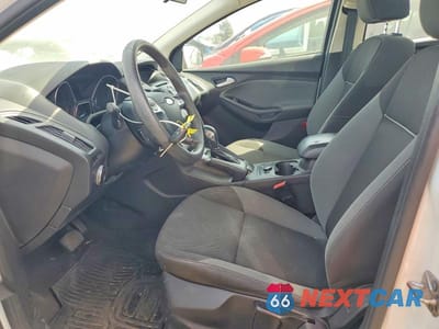 Zdjęcie 7 z 12 samochodu: 2014 FORD FOCUS SE VIN:1FADP3F21EL362986 - miniatura