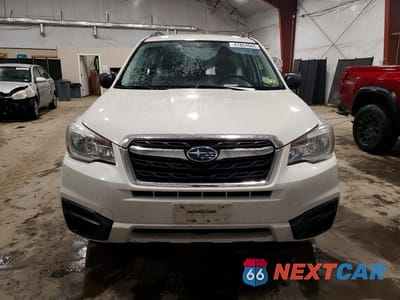 Piąte zdjęcie samochodu w środku: 2017 SUBARU FORESTER 2.5I VIN:JF2SJABC8HH463246 - miniatura