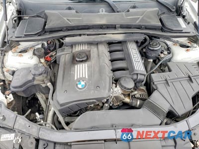 Zdjęcie 11 z 13 samochodu: 2011 BMW 328 XI VIN:WBAPK7G58BNN70270 - miniatura