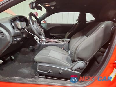 Zdjęcie 7 z 11 samochodu: 2020 DODGE CHALLENGER SXT VIN:2C3CDZAG8LH105813 - miniatura